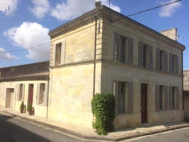 Au Coeur Des Vignobles Acomodação com café da manhã Saint-Estèphe Exterior foto